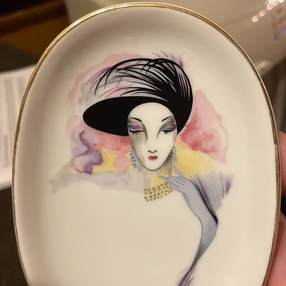 Vintage Fine Porcelain La Femme by Shafford trinket dish - Picture 6 of 6